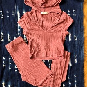 Pink 2-piece ribbed set